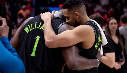  锡安脚踝扭伤预计缺席两周常规赛  