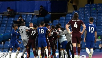  切尔西锋线集体迷失，水晶宫铁桶阵逼平豪门  