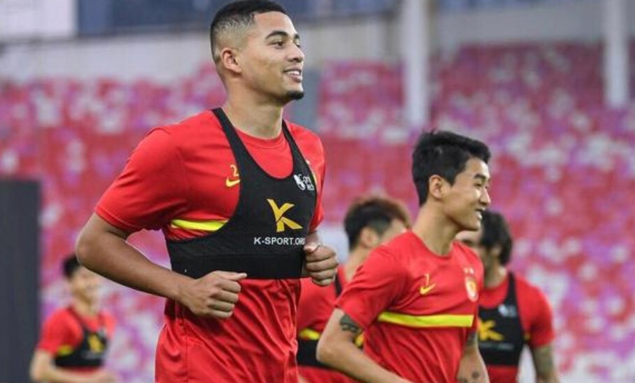  那不勒斯定位球战术，因西涅直接任意球破门