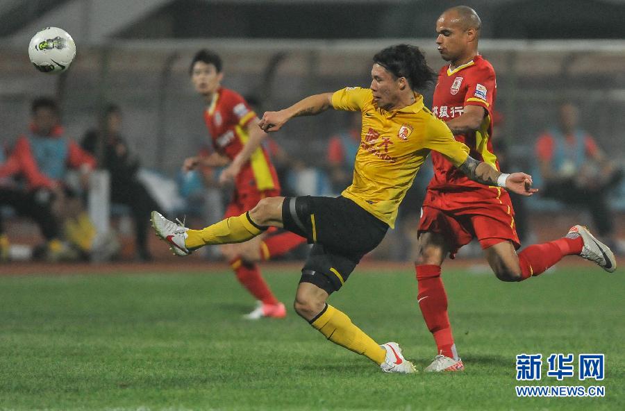  尤文图斯客场奏凯，强势领跑意甲积分榜  