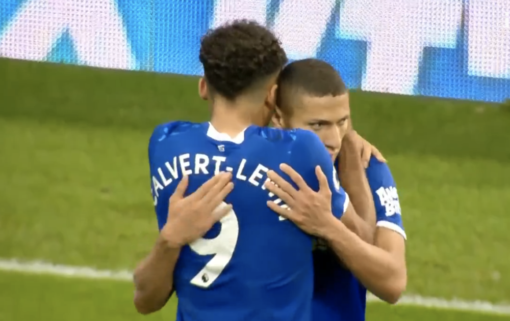  埃弗顿进攻乏力全场仅一脚射正遭对手全面压制