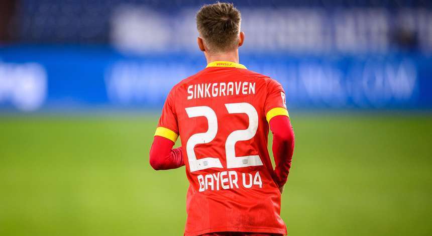  法兰克福德比战平局收场，双方攻防博弈难分胜负