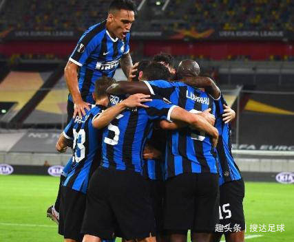  勒沃库森边锋梅开二度，创个人单季进球纪录